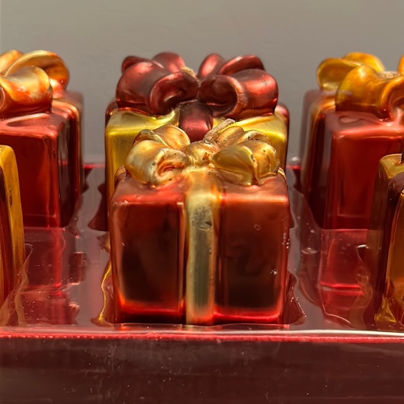 Present Shaped Candles NEW - Picture 7 of 13